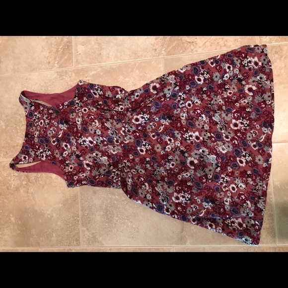 Dress - Picture 3 of 3